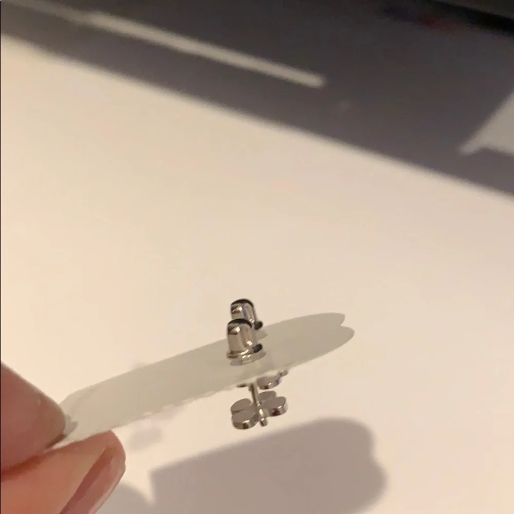 Sterling Silver or Gold plated Clover screw back Earrings